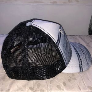 Billabong Accessories - Billabong hat Billabong Accessories - Billabong hat